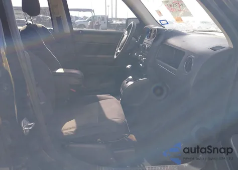 2015 Jeep Patriot Sport из США, поврежденный, VIN 1C4NJPBB8FD329704